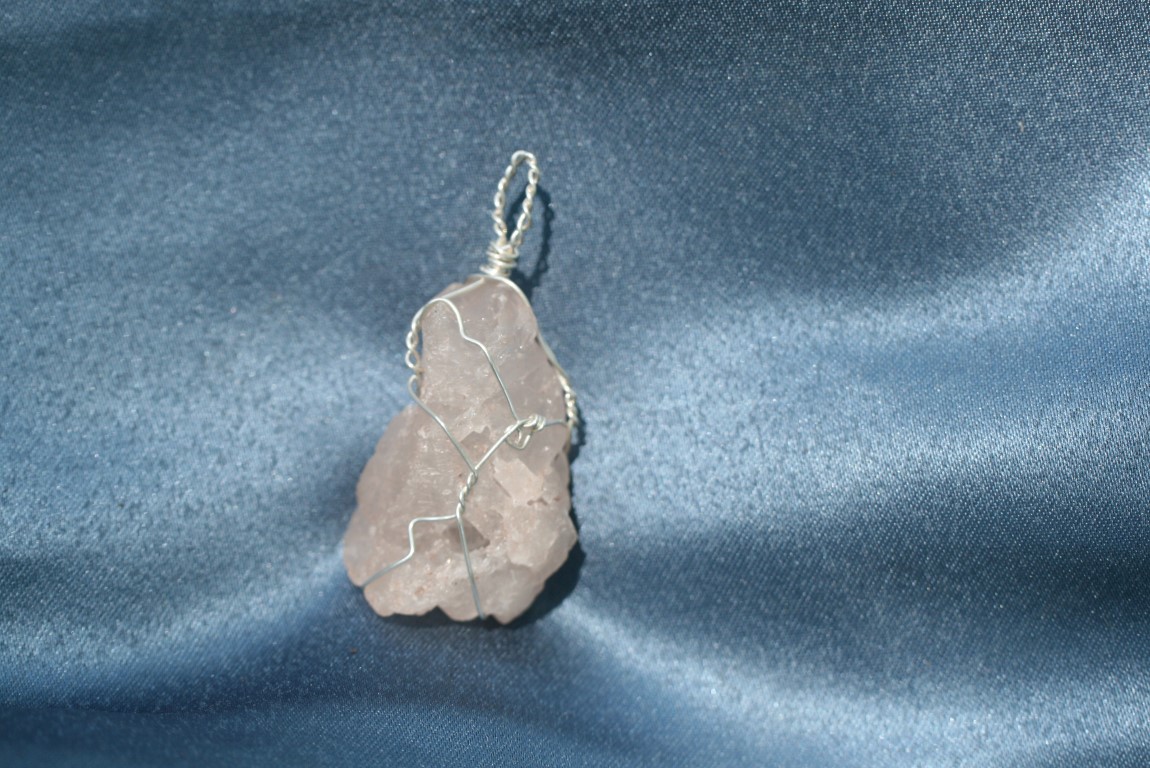 Pink Nirvana Quartz Pendant opening to the future, heart/brain synergy, inner silence, destiny, evolution, trust, self-acceptance 5262